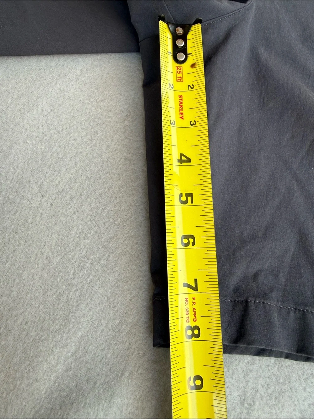 Vineyard Vines Performance Shorts Mens 42 Dark Grey 8” Inseam Slash Pockets Golf